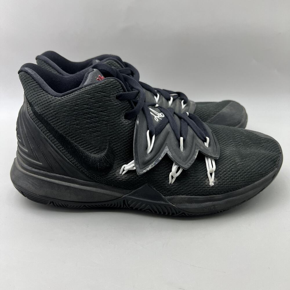 Nike Kyrie Irving 5 Basketball Sneakers Kids Size 6.5 Black Red Carpet Mid Shoes